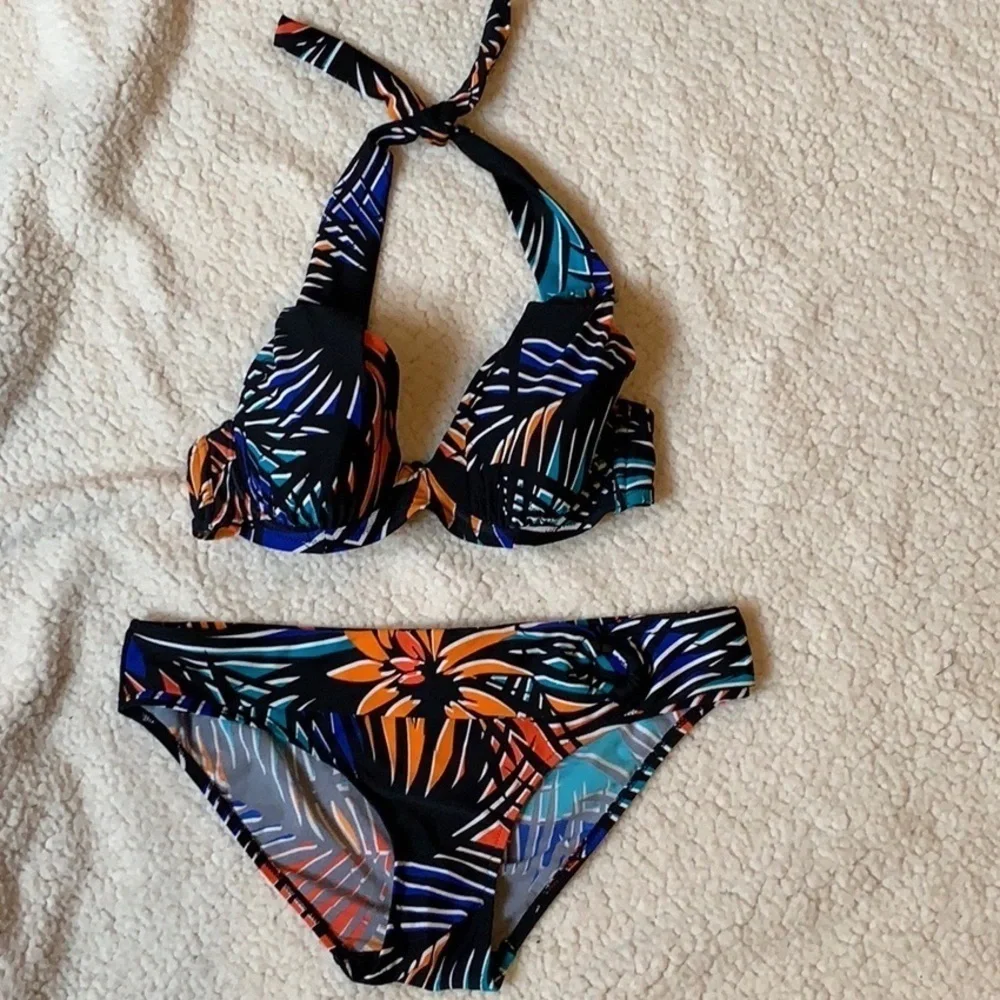 Figleaves tropical print bikini / 2 piece swimsuit Top-Size 32C Bottoms Size 12